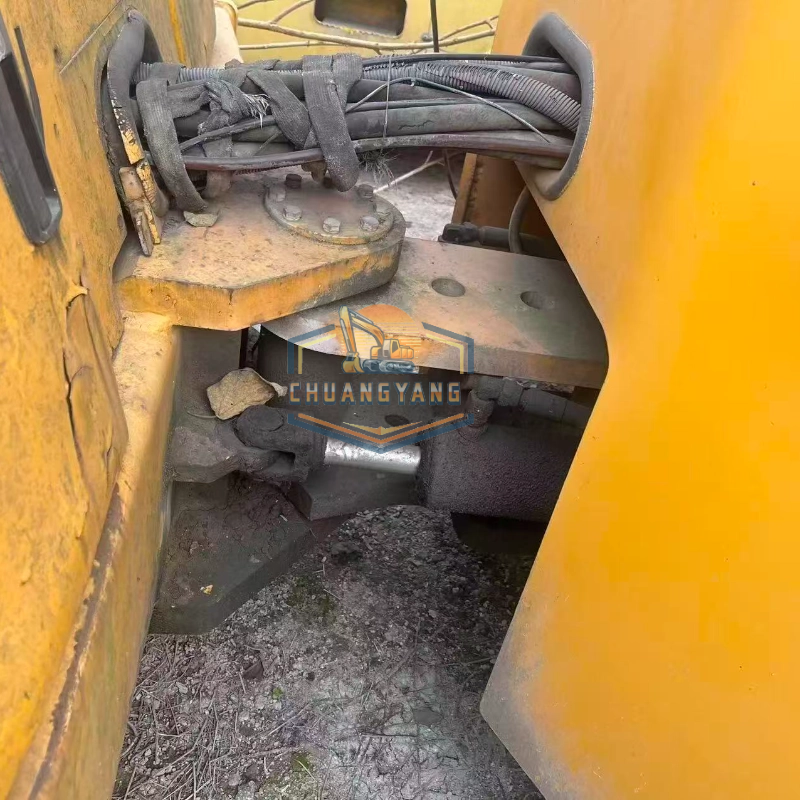 Used XCMG 12-ton double drum roller with highly efficient, precise, reliable, durable performance and easy to maintain